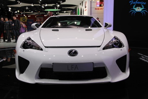 Lexus LFA-44