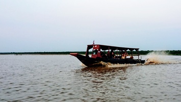 cambodge boat 5277